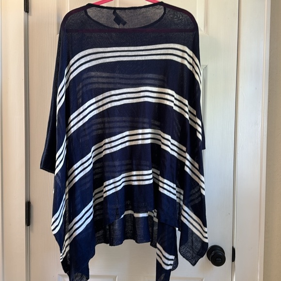 Lauren Ralph Lauren Navy and White Poncho - Picture 5 of 6